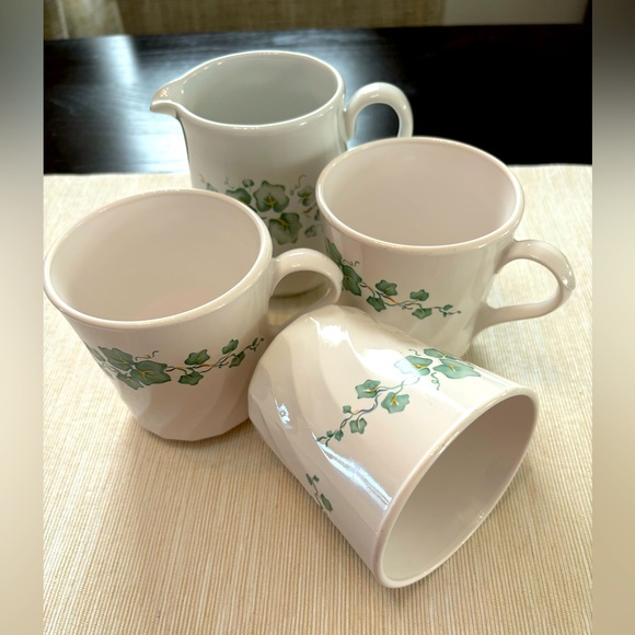 Corelle/Corningware Creamer and Mugs in Callaway Ivy pattern - Picture 1 of 3